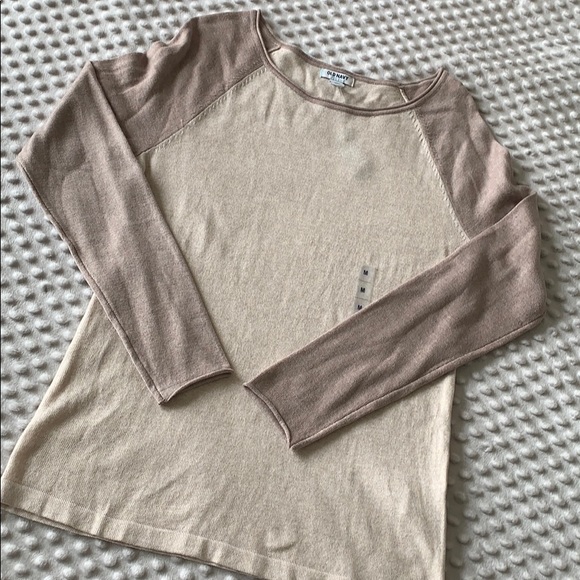 ⭐️❤️ Old Navy Color-block Sweater ❤️⭐️ - Picture 1 of 3